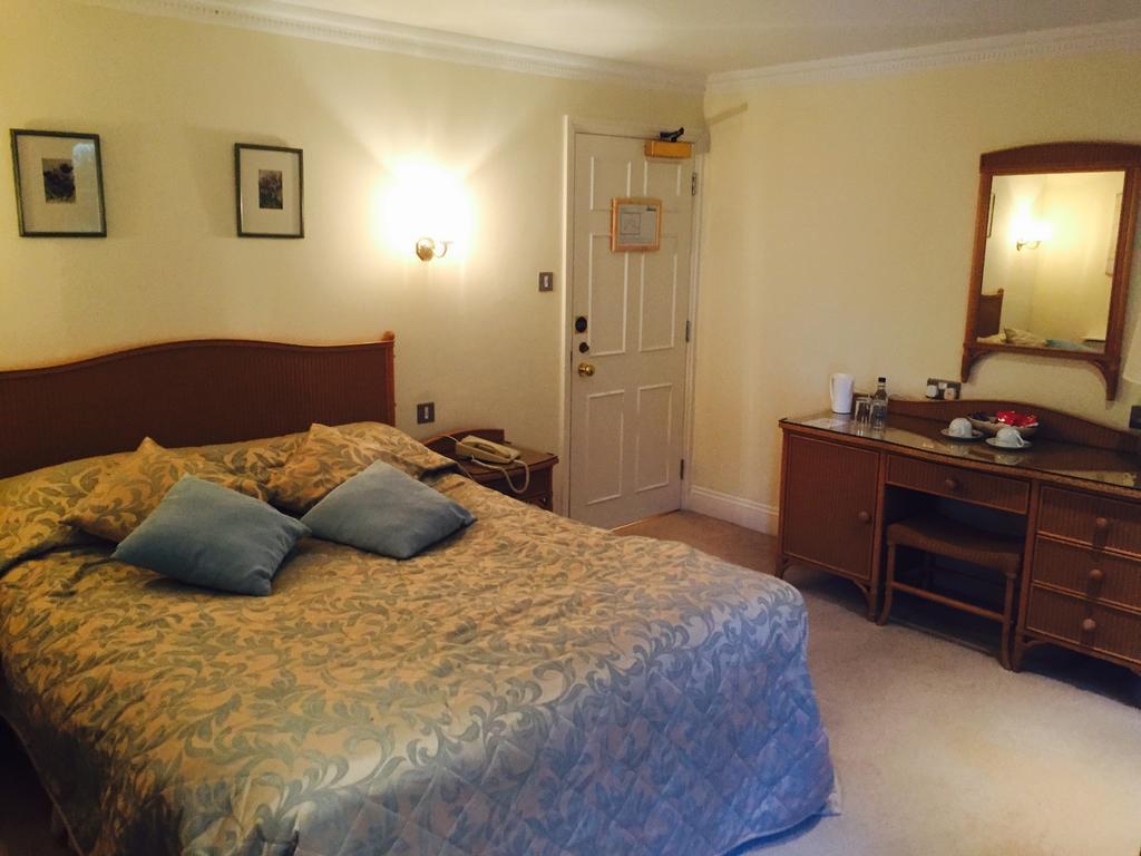 Millhouse Hotel And Riverside Restaurant Sharnbrook Dış mekan fotoğraf