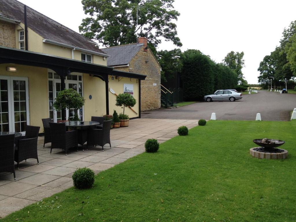 Millhouse Hotel And Riverside Restaurant Sharnbrook Dış mekan fotoğraf